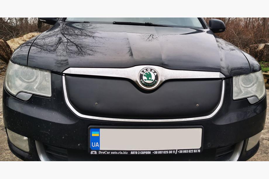 Skoda Superb 2009-2015 Winterabdeckung für Kühlergrill (Oben, 2008-2013) Matt Image