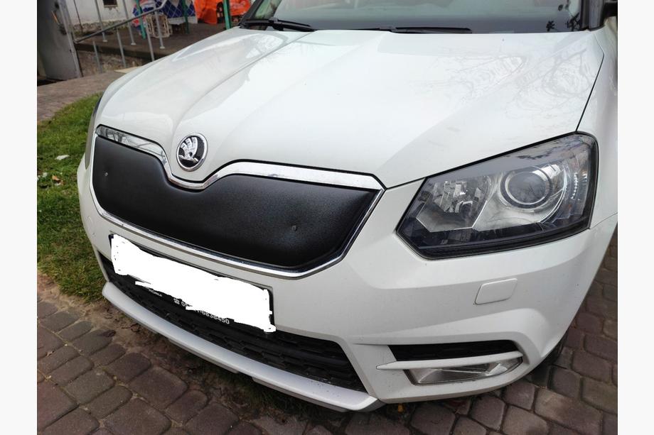 Skoda Yeti 2009-2017 Winterabdeckung für Kühlergrill (oben, 2013+) Glänzend Image