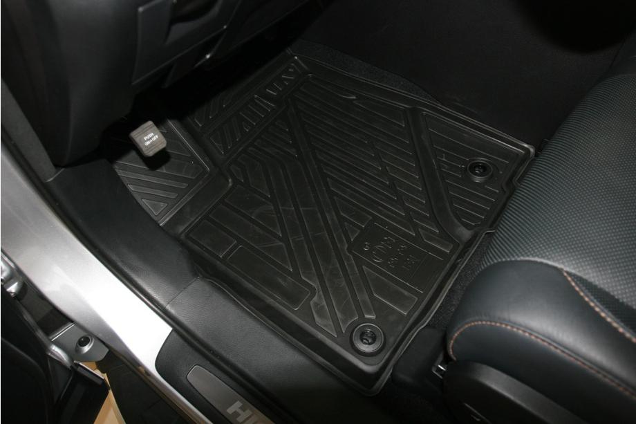 Toyota Highlander 2013-2019 3D Gummimatten für Innenraum (5 Stk, Novline) Foto 4
