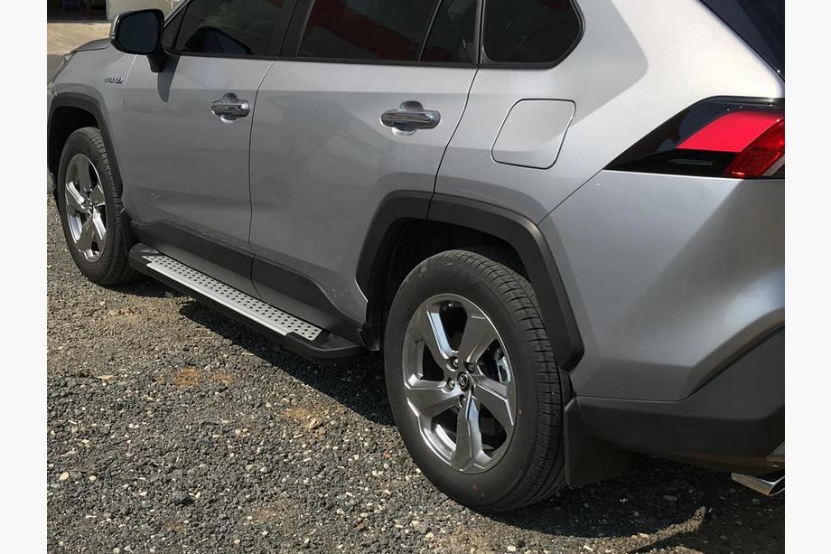 Toyota Rav 4 2019–2025 Trittbretter Allmond Grey (2 Stk., Aluminium) Foto 7