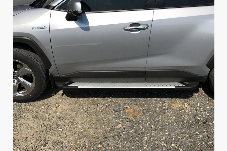 Toyota Rav 4 2019–2025 Trittbretter Allmond Grey (2 Stk., Aluminium) Foto 8