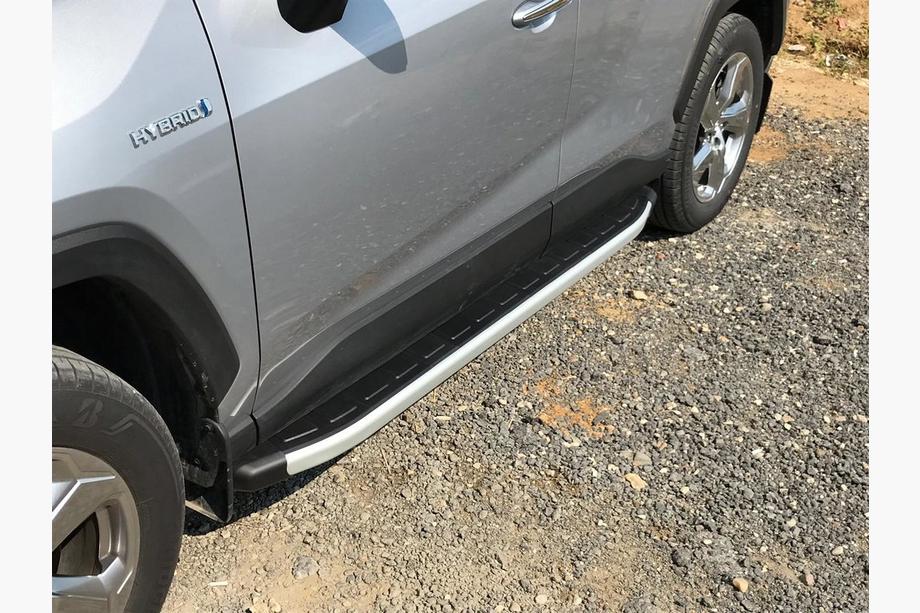 Toyota Rav 4 2019–2025 Seitenschweller Fullmond (2 Stk., Aluminium) Foto 7