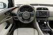 Überblick über Premium-Limousine Jaguar XE Foto 6