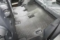 Toyota Land Cruiser 200 2007-2021 Gummimatten für den Innenraum (Novline, 2012-2015) Foto 4