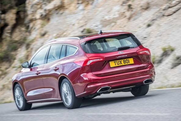 Übersicht der Kombi zur vierten Generation des Ford Focus Wagon Foto 4