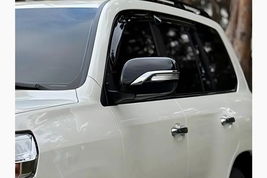 Toyota Land Cruiser 200 2007-2021 Spiegelkappen (mit Blinker, Style 2016) Image
