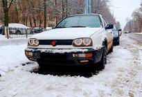 Volkswagen Golf 3 1991-2001 Winterabdeckung für Kühlergrill Glänzend Foto 1