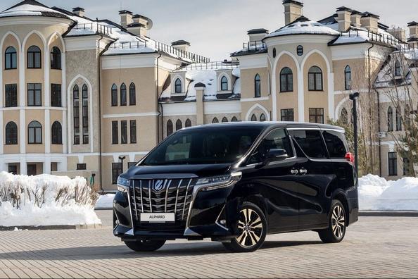 Full-size-Luxus-Minivan Toyota Alphard