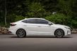 Kompakte Limousine Hyundai Elantra in aktualisierter Form Foto 4