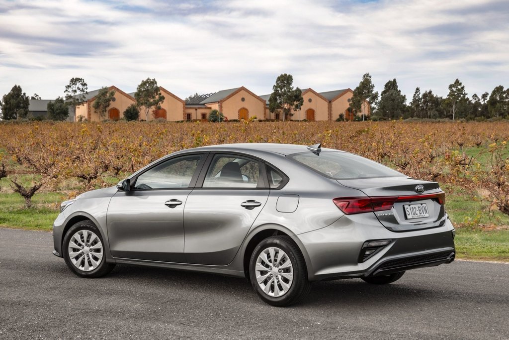 Der kompakte Kia Cerato Limousine der vierten Generation