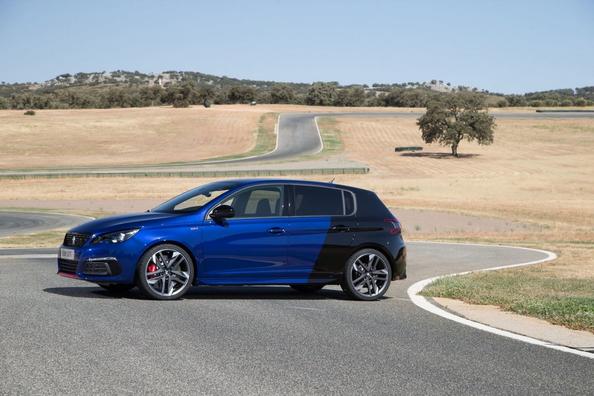 Überblick über die geladenen fünftürige Fließheck Peugeot 308 GTi Foto 5