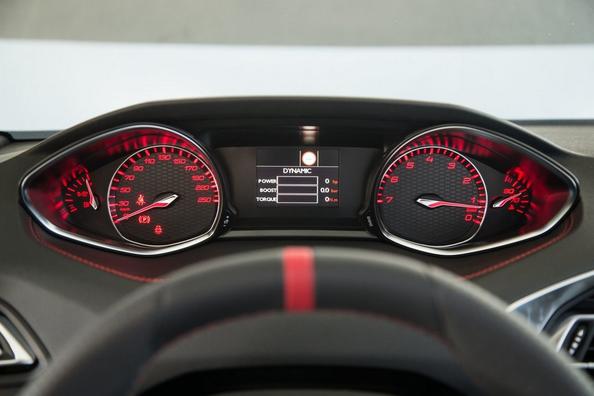 Überblick über die geladenen fünftürige Fließheck Peugeot 308 GTi Foto 8