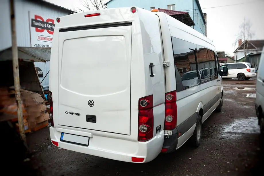 Volkswagen Crafter 2006-2016 Dachträger (grundiert zum Lackieren) Image