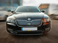 Skoda Superb 2015-2024 Winterabdeckung für Kühlergrill (2015-2019, oben) Matt Foto 1