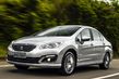Übersicht der kompakten Limousine des Peugeot 408 Foto 2