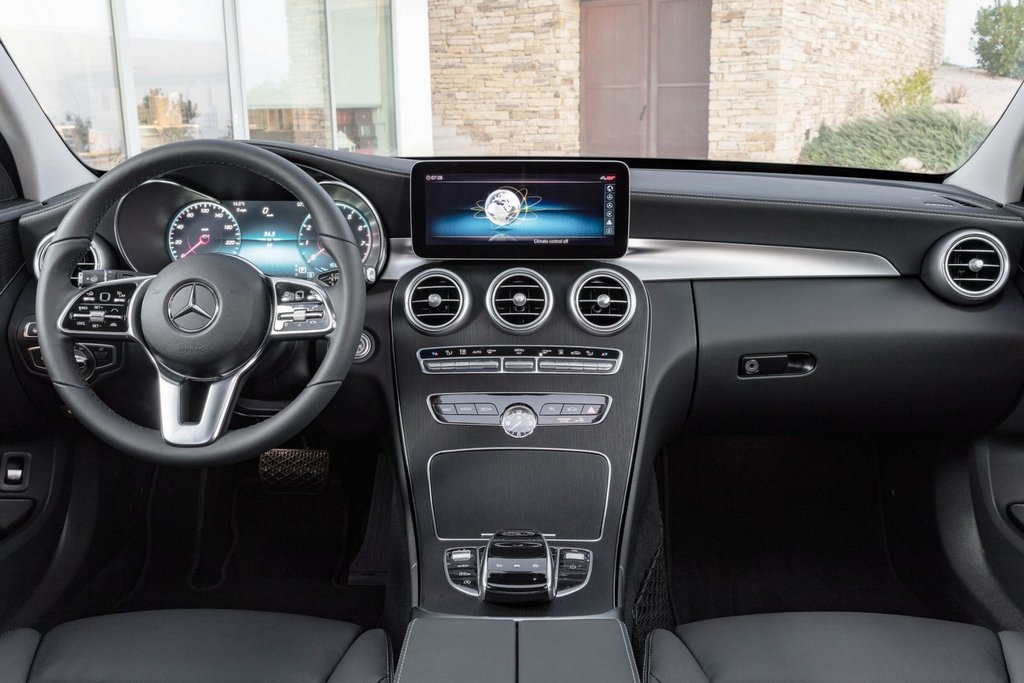 Übersicht des vielseitigen Mercedes-Benz C-Class Estate