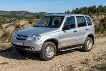 Chevrolet Niva 1998-2020 Seitenschweller Fullmond (2 Stk., Aluminium) Foto 1