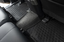 Toyota Land Cruiser Prado 150 2009-2023 Hintere Mittelsteg Gummimatte (Stingray Premium) Foto 2