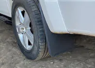 Volkswagen Amarok 2010-2022 Hintere Schmutzfaenger (2 Stk.) Foto 1