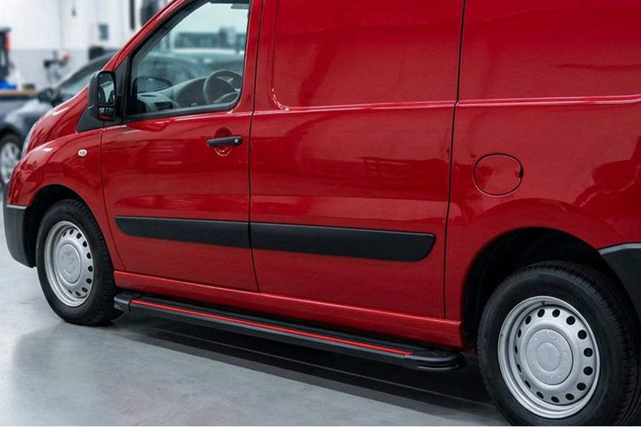 Citroen Jumpy 2007–2017 Seitenschweller Maya Red (2 Stk., Aluminium) Image
