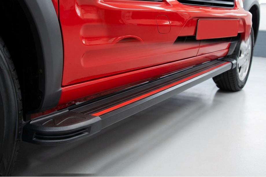 Ford Connect 2002–2006 Seitenschweller Maya Red (2 Stk., Aluminium) Image