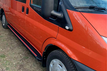 Ford Transit 2000–2014 Seitenschweller Maya Red (2 Stk., Aluminium) Foto 1
