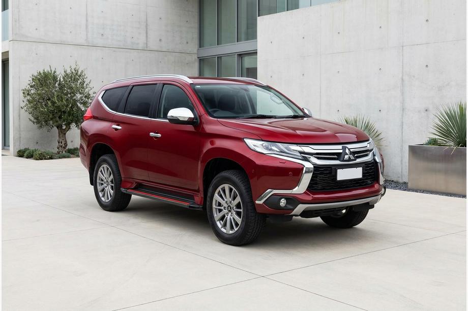 Mitsubishi Pajero Sport 2015- Seitenschweller Maya Red (2 Stk., Aluminium) Image