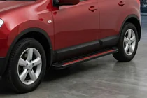 Nissan Qashqai 2014-2021 Seitenschweller Maya Red (2 Stk., Aluminium) Foto 1