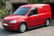 Opel Combo 2002–2012 Seitenschweller Maya Red (2 Stk., Aluminium) Foto 1