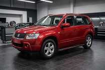 Suzuki Grand Vitara 2005-2017 Seitenschweller Maya Red (2 Stk., Aluminium) Foto 1