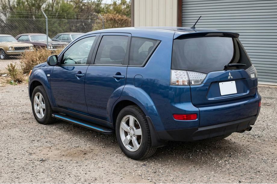 Mitsubishi Outlander 2006-2012 Seitenschweller Maya Blue (2 Stk., Aluminium) Image