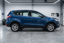 Ford Kuga/Escape 2013-2019 Seitenschweller Vision New Black (2 Stk., Aluminium) Foto 1