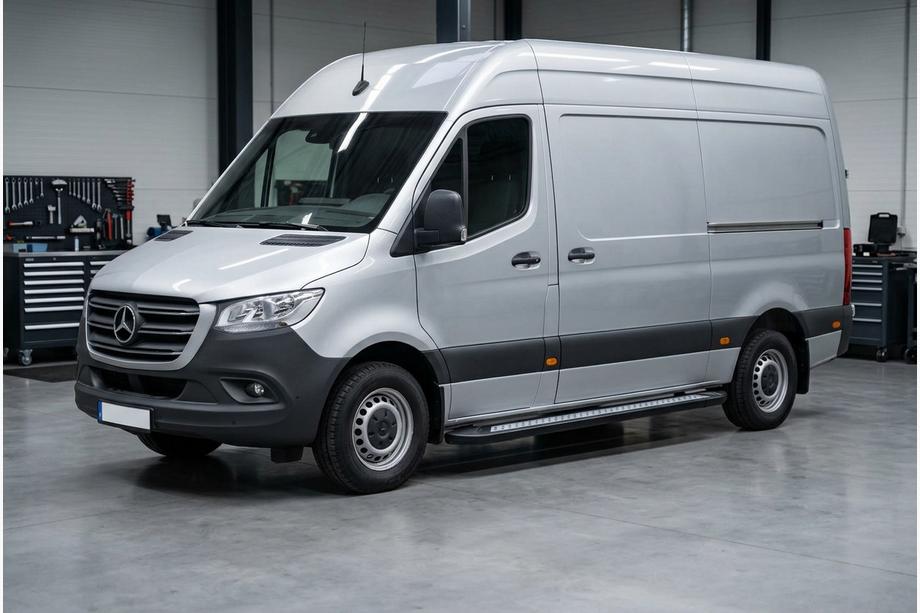 Mercedes Sprinter W907/W910 2018- Seitenschweller New Vision Black (2 Stk., Aluminium) Lang/ExtraLang Image