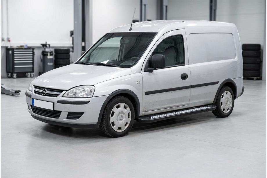 Opel Combo 2002–2012 Seitenschweller New Vision Black (2 Stk., Aluminium) Foto 1
