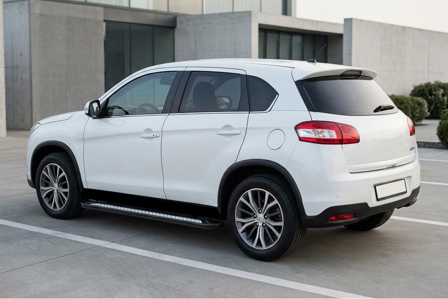 Peugeot 4008 2012-2017 Seitenschweller New Vision Black (2 Stk., Aluminium) Image