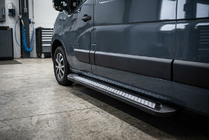 Renault Master 2011-2023 Seitenschweller New Vision Black (2 Stk., Aluminium) Foto 1