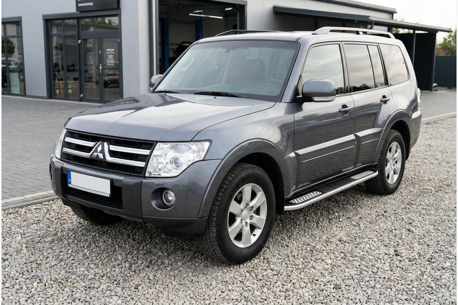 Mitsubishi Pajero Wagon IV 2006-2021 Seitenschweller Tayga V2 (2 Stk., Aluminium) Image