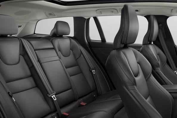 Bewertung des All-Road-Kombis Volvo V60 Cross Country Foto 9