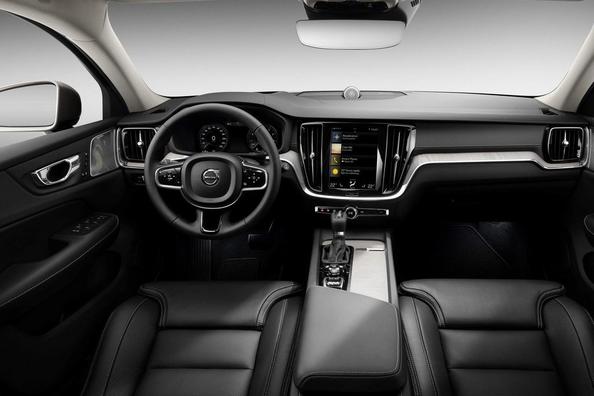Bewertung des All-Road-Kombis Volvo V60 Cross Country Foto 7