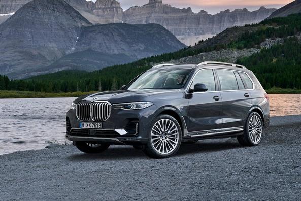 Übersicht der Full-size-Crossover-BMW X7