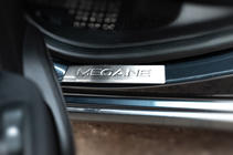 Renault Megane IV 2016-2025 Einstiegsleisten OmsaLine (4 Stk, Edelstahl) Foto 3