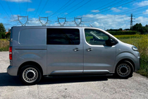 Opel Vivaro 2019- Trittbretter Allmond Black (2 Stk., Aluminium) XL – Langversion Foto 4
