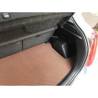 Kofferraummatte (EVA, ziegelrot) Toyota Yaris 2010-2020 Foto 3