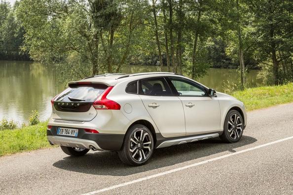 Geländemodifikation des Volvo V40 Cross Country Fließheck Foto 9