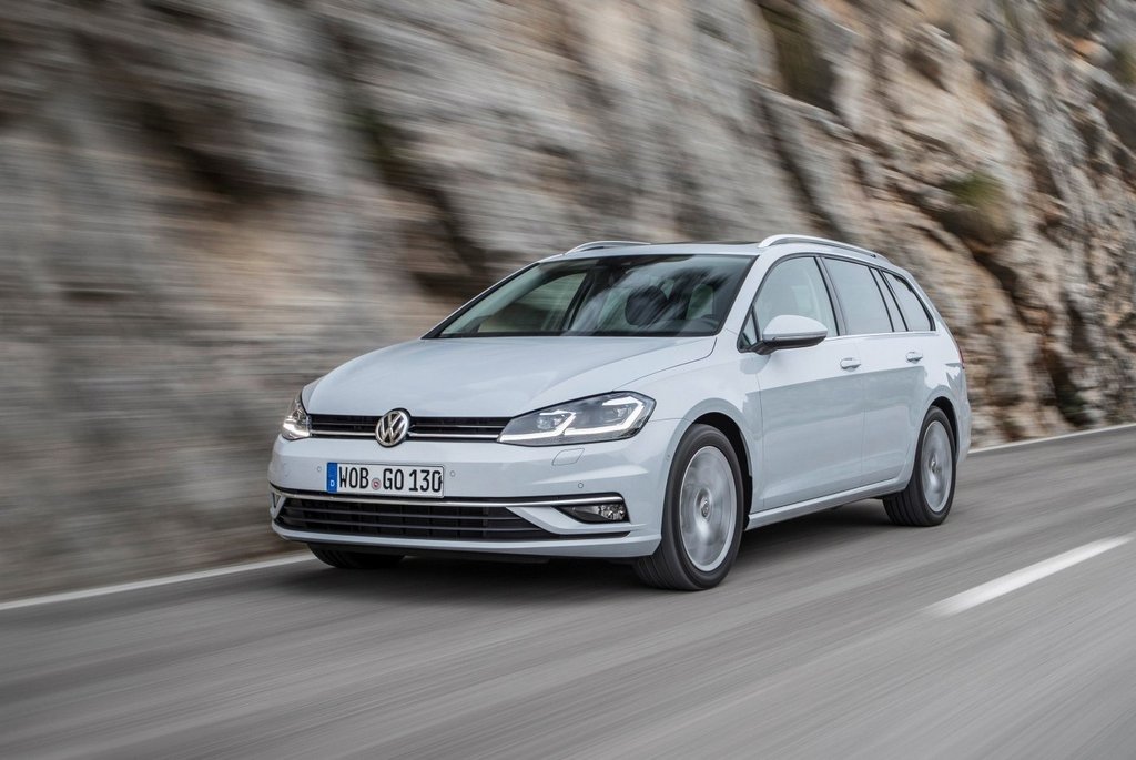 Übersicht Volkswagen Golf Variant Kombi