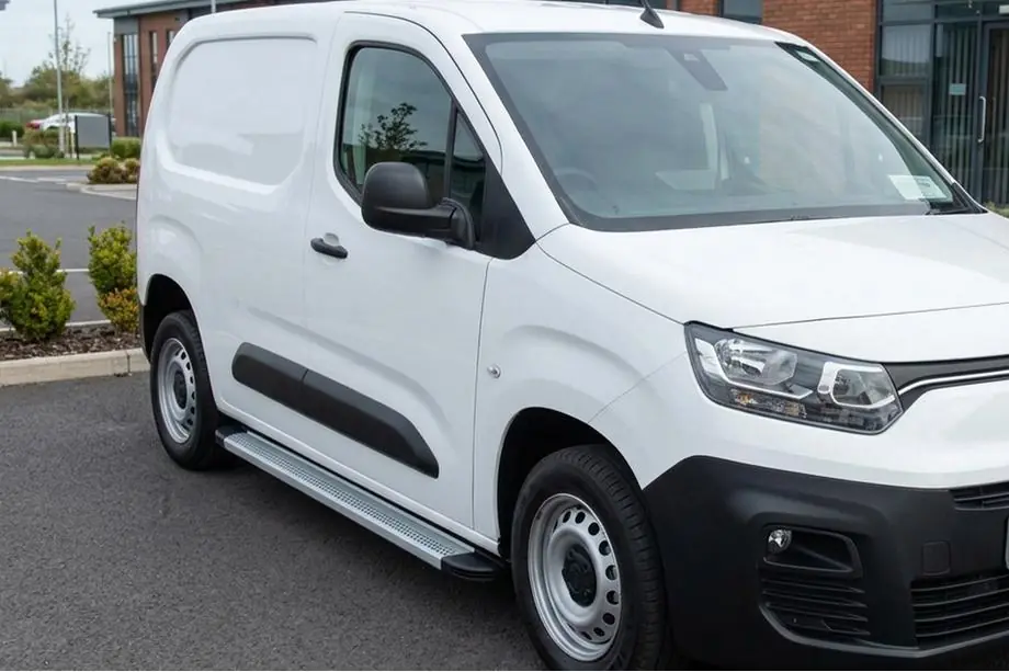 Peugeot Partner/Rifter 2019- Seitenschweller Maya V2 (2 Stk., Aluminium) Image