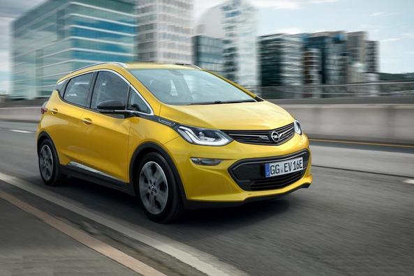 Überblick über elektrische kompakte Fließheck Opel Ampera-e