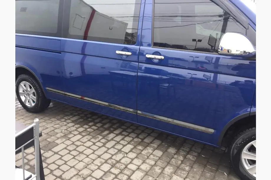 Volkswagen T6 2015-2024 Türleisten (Edelstahl, Schwarz Chrom) Image