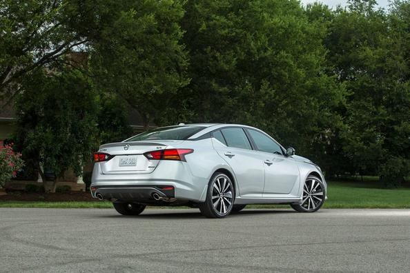 Die Mittelklasselimousine Nissan Altima sechsten Inkarnation Foto 12