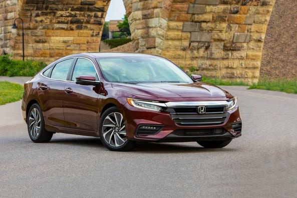 Die Dritte Generation der Hybrid-Limousine Honda Insight